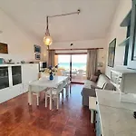 Ξενοδοχείο με διαμερίσματα Marineledda In Golfo Di With Sea View 3*