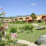 Marineledda In Golfo Di With Sea View Ξενοδοχείο με διαμερίσματα 3*