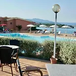 Marineledda In Golfo Di With Sea View Ξενοδοχείο με διαμερίσματα Santa Marinella