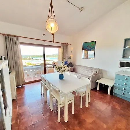 Lejlighedshotel With Swimming Pool In Just 300 Mt From The Sea, With Sea View Marinella (Sardinia)