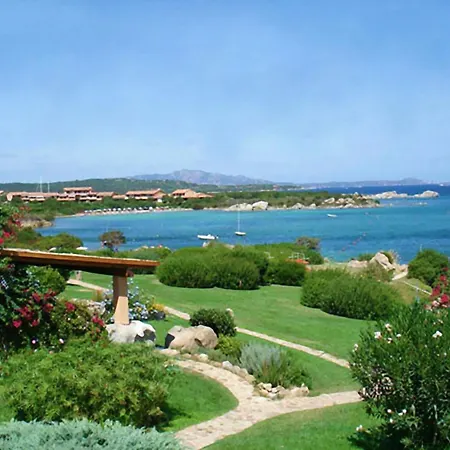 Apartmanhotel Marineledda In Golfo Di With Sea View 3*